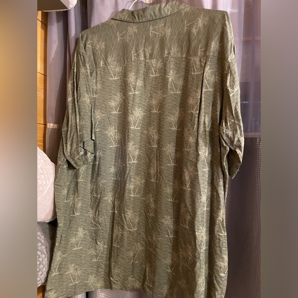 Bundle of Two (2) John Ashford Tropical Shirts, New - Picture 4 of 15